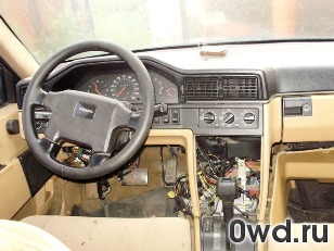 Битый автомобиль Volvo 960